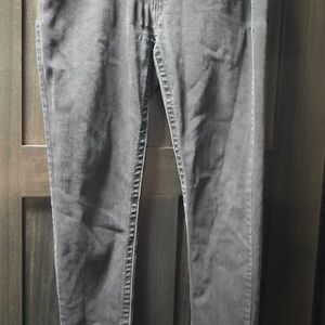 Stylish Gray Seven 7 Denim Jeans